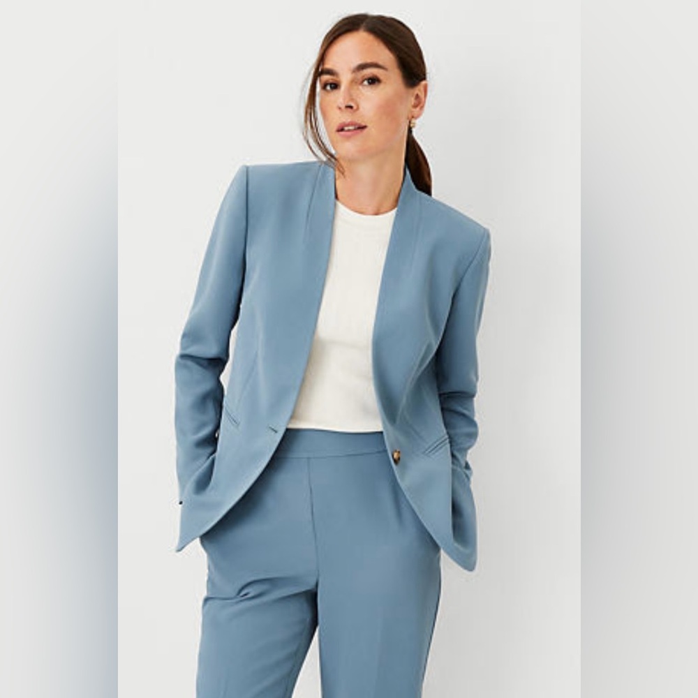 Ann Taylor Long Cutaway Blazer in Fluid Crepe. Size 12. Color Blue Echo.